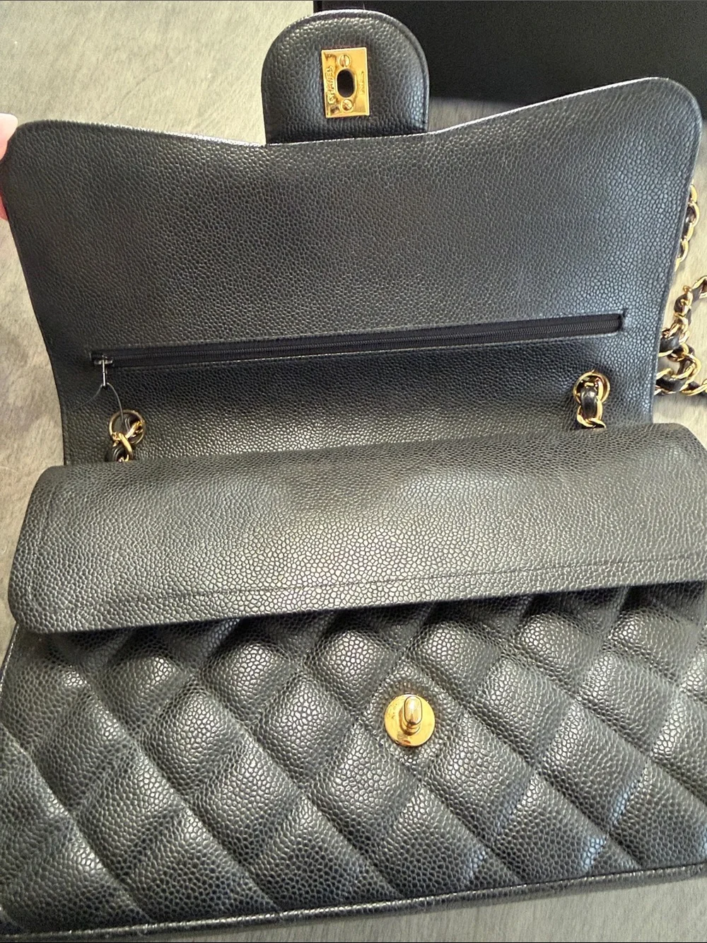 CHANEL classic quilted